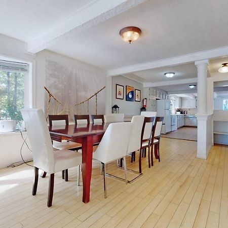Main Beach River Retreat - Wasaga Beach 1 - Main Strip - 95 Mosley St ภายนอก รูปภาพ