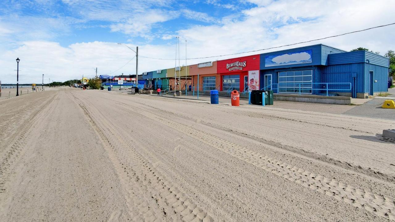 Main Beach River Retreat - Wasaga Beach 1 - Main Strip - 95 Mosley St ภายนอก รูปภาพ