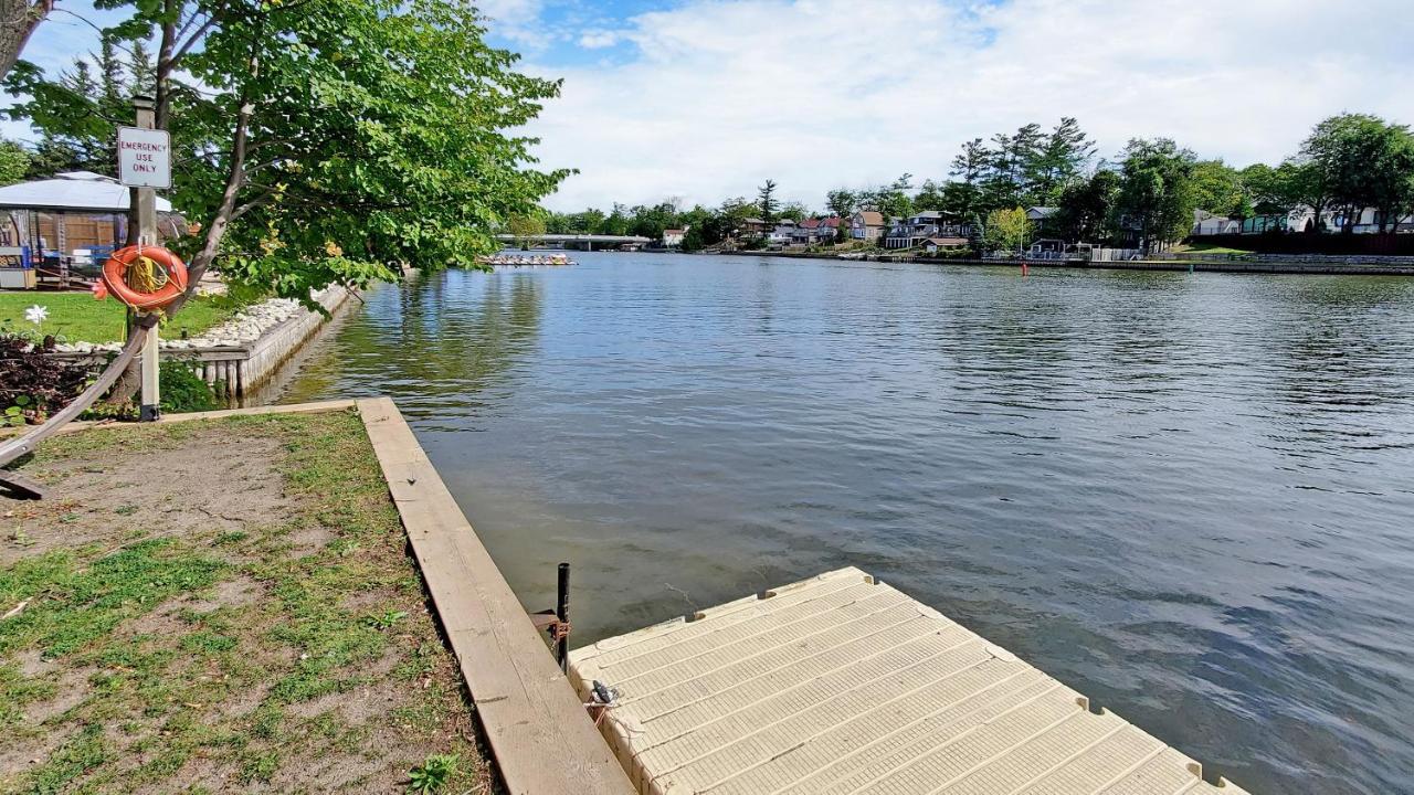 Main Beach River Retreat - Wasaga Beach 1 - Main Strip - 95 Mosley St ภายนอก รูปภาพ